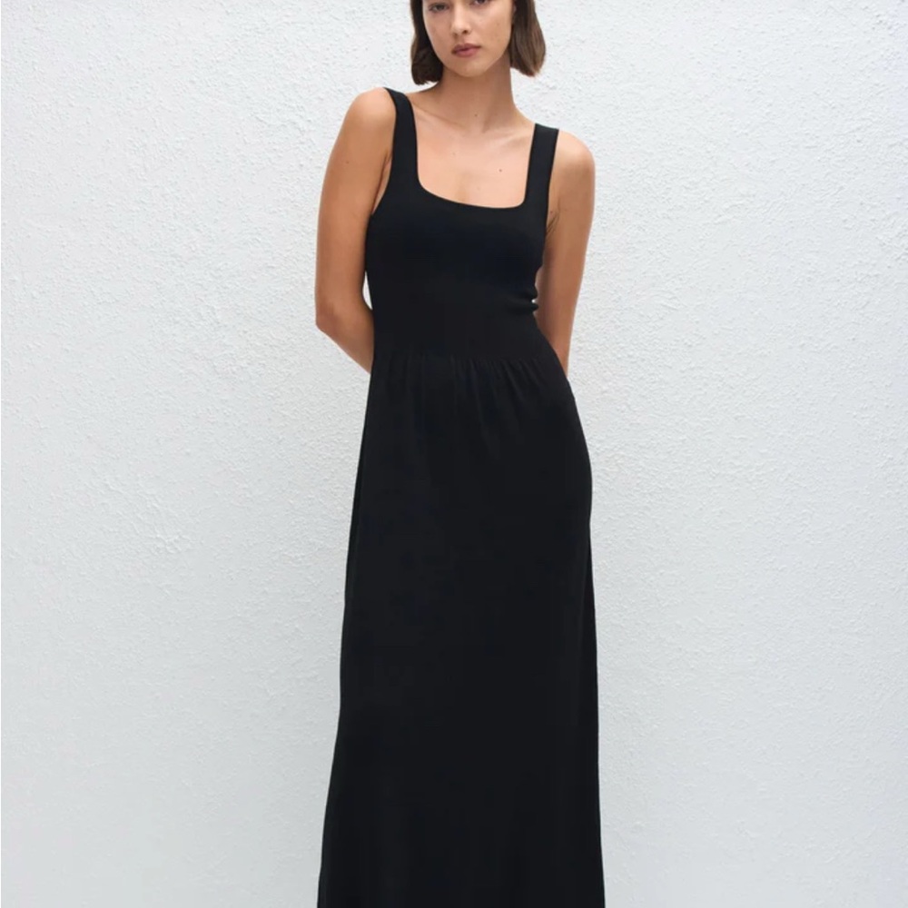 Matteau classic knit Maxi Dress in Black / Brown